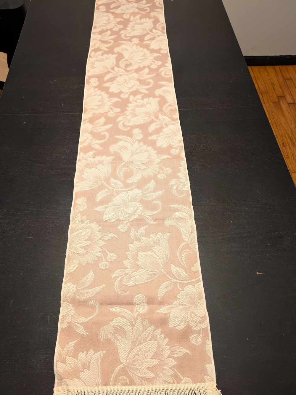 Elegant Floral Jacquard Wall Runner in Blush and Cream